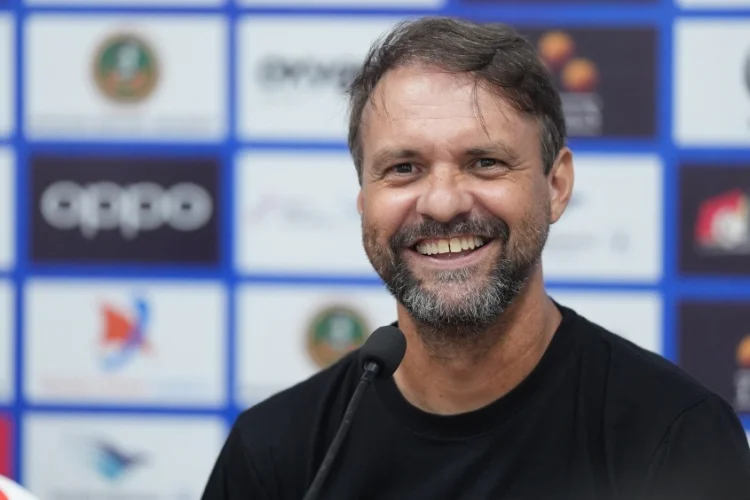 Persija Naik Rantis ke GBLA, Mauricio Souza Tak Peduli yang Penting Kalahkan Persib