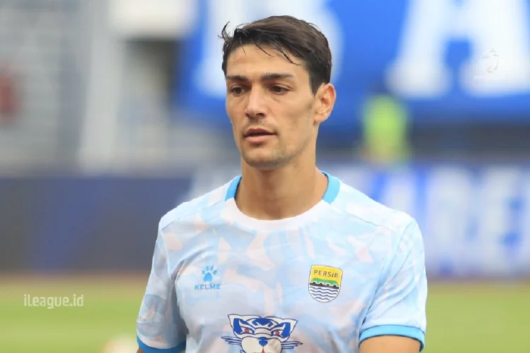 Federico Barba Minta Bobotoh Penuhi Stadion GBLA di Laga Persib vs Ratchaburi FC