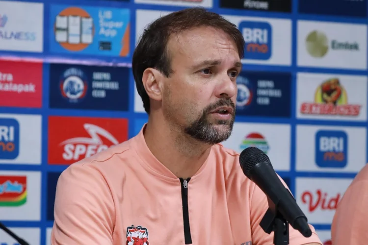 Persija tak Gentar Hadapi Persib, Mauricio Souza Tebar Optimisme di Laga Penuh Gengsi