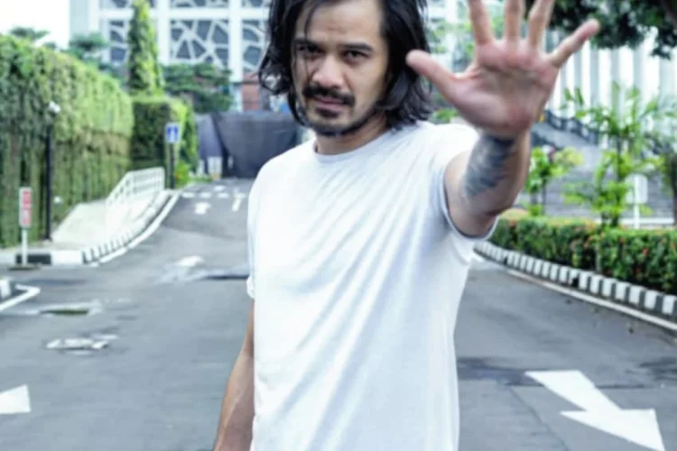 Polemik Broken String Kian Panas, Roby Tremonti Ungkap Versinya soal Pernikahan dengan Aurelie Moeremans