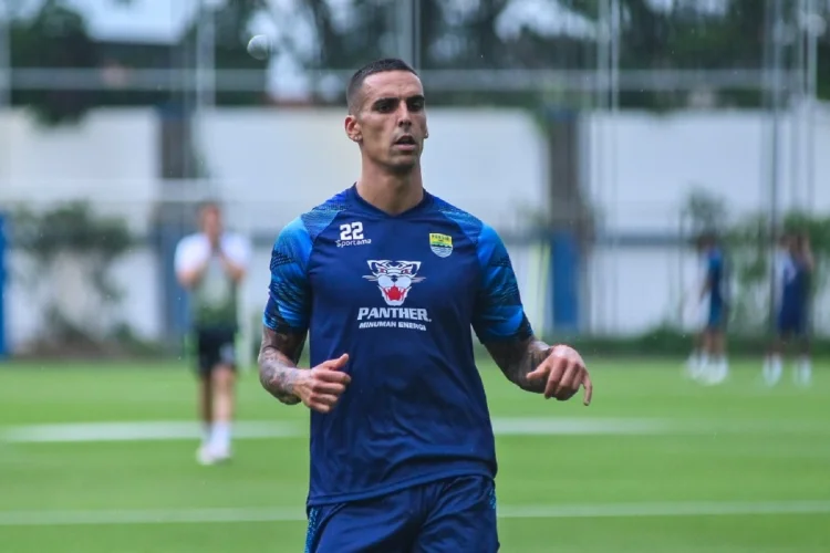 Persib Kudu Gerak Cepat Amankan Alberto Rodriguez, PSM Makassar Siap Menikung