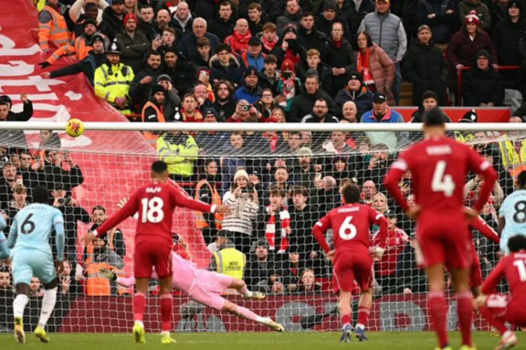 Empat Kali Beruntun Liverpool Ditahan Imbang,  Kali Ini Seri 1-1 dengan Burnley di Kandang Sendiri