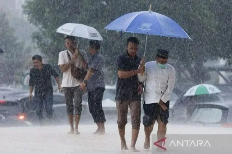 BMKG Tetapkan Status Siaga Cuaca Ekstrem di 4 Wilayah Jawa Barat Hari Ini