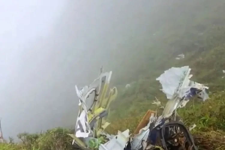 Jejak Serpihan Diduga Pesawat ATR Ditemukan di Puncak Bulusaraung, Evakuasi Terkendala Cuaca Ekstrem