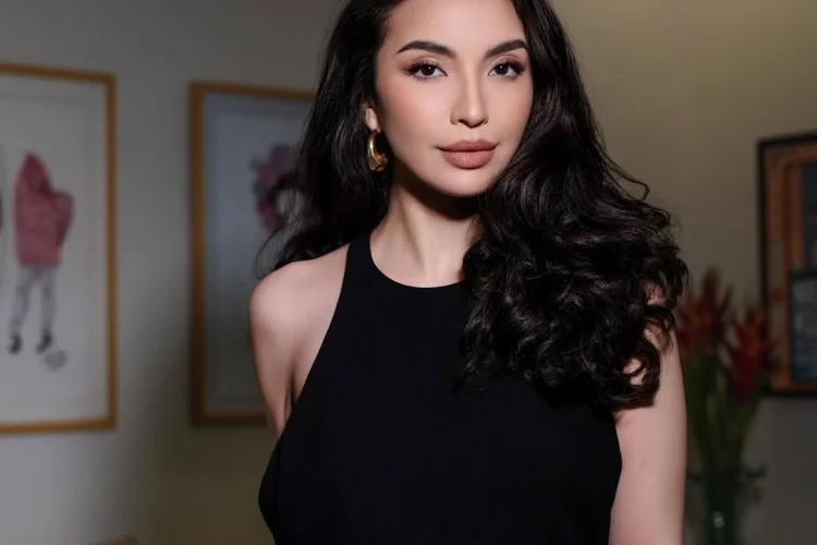 Manohara Buka Luka Lama, Tolak Disebut Mantan Istri Pangeran Kelantan
