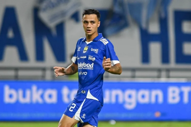 Eliano Reijnders Absen di Laga Persib vs PSBS Biak, Bojan Hodak Andalkan Alfeandra Dewangga