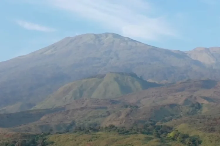 Ingin Tektok Gunung Ciremai? TNGC Keluarkan Aturan Ketat soal Pendakian
