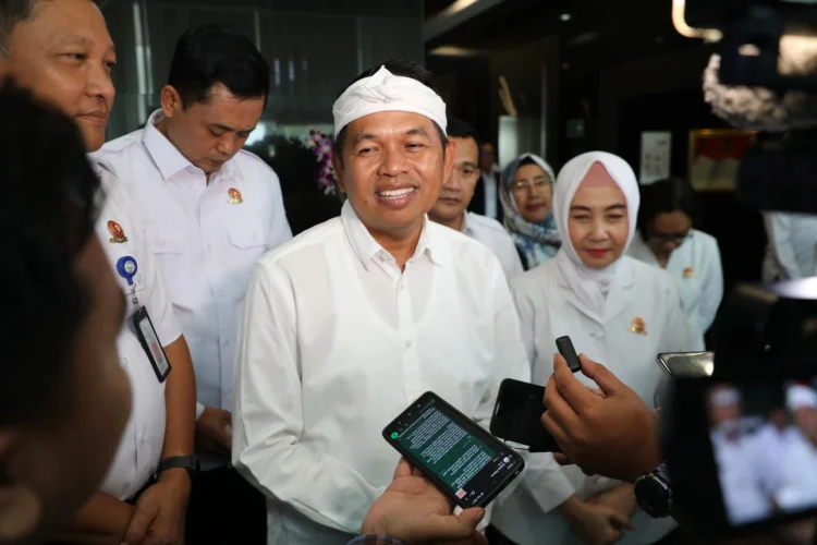 Dedi Mulyadi Bakal Satukan Seluruh BUMD Satu Holding, Bidik Optimalisasi Aset Pemprov Jabar Rp4 Triliun