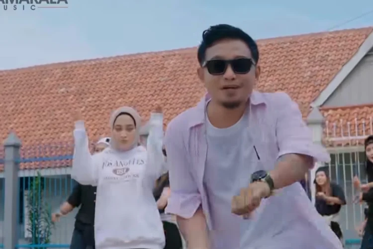 Zul Zivilia Rilis Lagu “Sabar-Sabar Ade”, Kolaborasi Spesial dari Balik Jeruji Besi