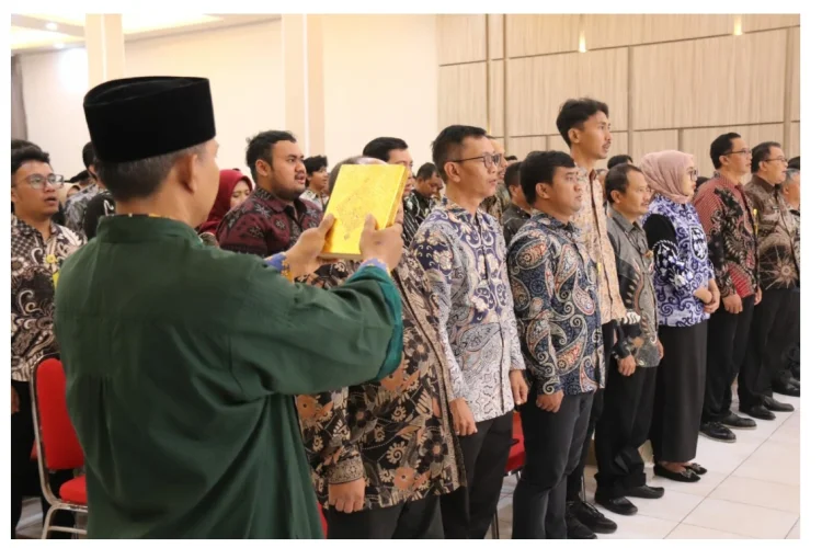 Percepat Sertifikasi Tanah, Bupati Cirebon Lantik Panitia Ajudikasi dan Satgas PTSL