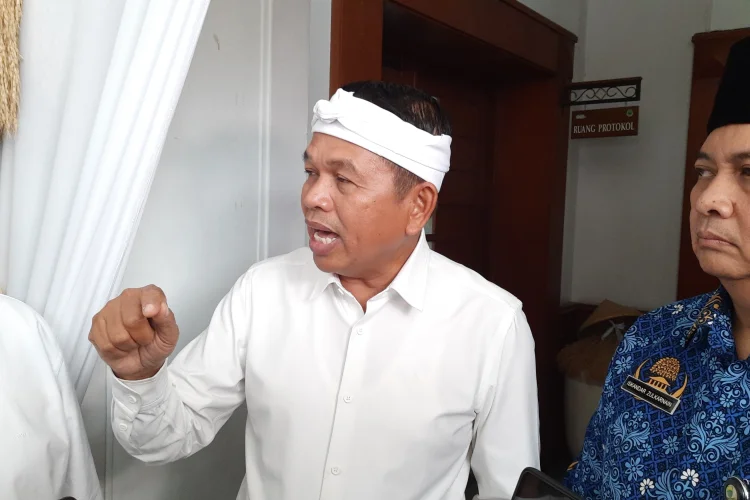 Dedi Mulyadi Kritik Tajam Kopi Kemasan 'Sachet'  Dijual di Ciwidey-Pangalengan