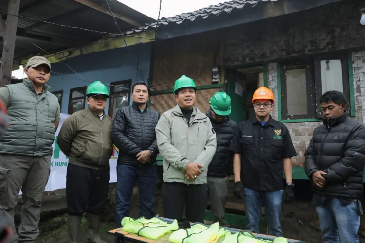 Bupati Bandung Target  Selesaikan 5 Ribu Rutilahu Selama 2026