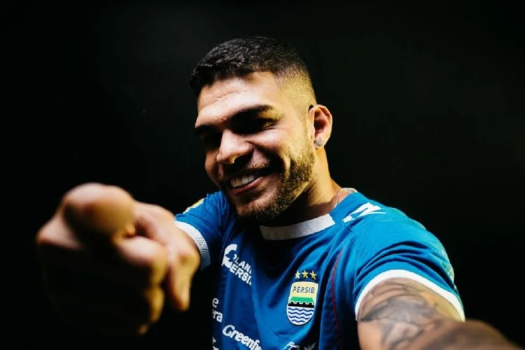 Skor Akhir Persib 1-0 PSBS Biak, Berguinho Antarkan Maung Bandung ke Puncak Klasemen BRI Super League