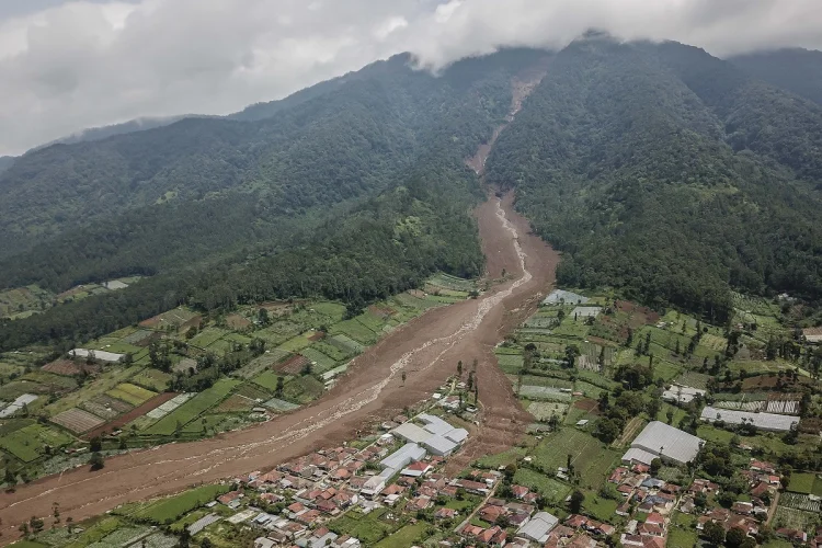 Sebulan Jabar Diguncang 84 Bencana, Tersebar di 362 Kecamatan