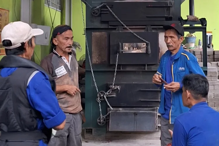 Farhan Tegaskan Insinerator Belum Boleh Operasi Hingga Uji Emisi Rampung
