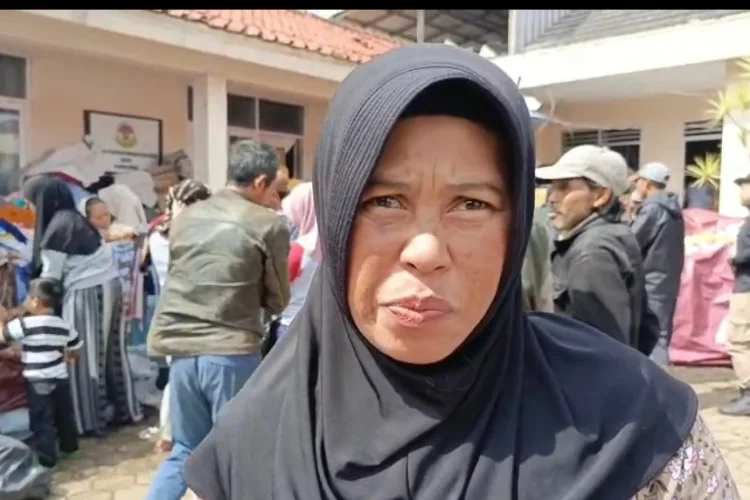 30 Tahun Tinggal di Pasirlangu, Dewi Kini Hanya Bisa Bertahan dari Trauma