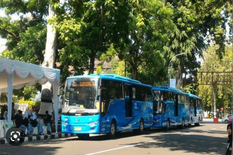 Reaksi Warga Kota Bandung Menunggu Perubahan Nyata Pembangunan BRT Bandung Raya