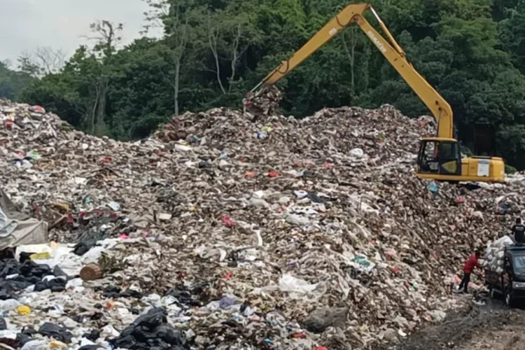 Prabowo Perintahkan Perang Sampah, Dedi Mulyadi Sindir Kepala Daerah yang Bandel