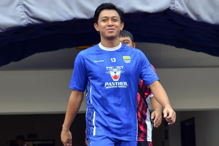 Bojan Hodak Pastikan Febri Hariyadi Tinggalkan Persib Gabung Persis Solo