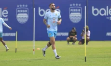 Layvin Kurzawa Debut di Laga Ratchaburi FC vs Persib, Bojan Hodak: Beberapa Menit