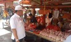 Jelang Ramadan, Harga Sejumlah Kebutuhan Pokok di Pasar Ciwidey Merangkak Naik