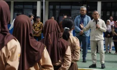 FOTO: Farhan dan Wamendikdasmen Sosialisasi Pengelolaan Sampah di SMPN 70