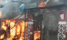 Kios Laundry di Jalan Sederhana Bandung Hangus Terbakar