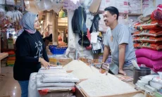 Dekatkan Layanan Keuangan, bank bjb Hadir di Pasar Gembrong Sukasari