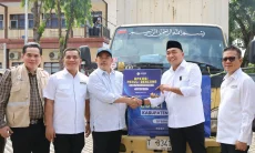 Dipimpin Bupati Dadang, APKASI Salurkan Bantuan Kemanusiaan ke Daerah Bencana