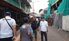 Dedie Tegur Proyek PJKN, Tegaskan Semua Truk Proyek Masuk Jalan dalam Kondisi Bersih