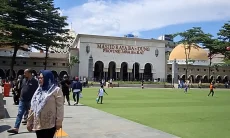 Ramadan di Masjid Raya Bandung :Tarawih, Buka Bersama Hingga  Festival Untuk Warga