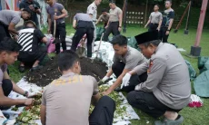 Sampah Kantin Jadi Nutrisi Tanaman, Biro SDM Gaungkan Zero Waste di Polda Jabar