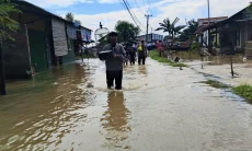 Awal Puasa Banjir Rendam Desa Karangligar Karawang, 910 Warga Terdampak
