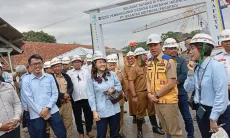 Dedie Tinjau Pembangunan Gene Bank, Pastikan Pencucian Truk Digunakan