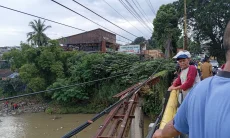 Geger Penemuan Mayat Pria Mengambang di Bawah Jembatan Sarijan