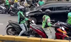 Viral Mobil Hitam Lawan Arus di Gunung Sahari, Polisi Lepaskan Tembakan