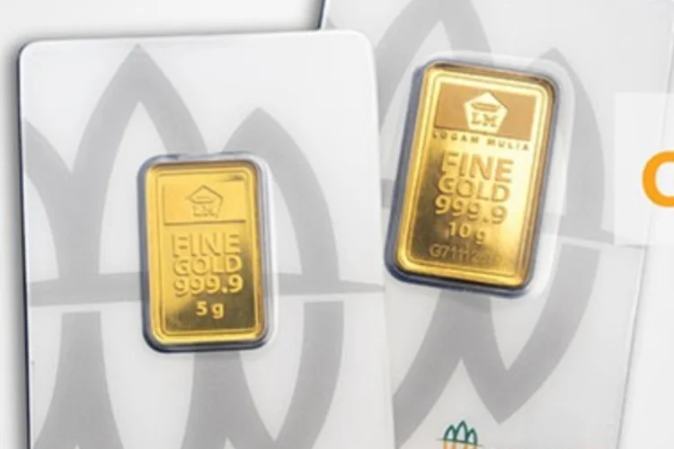 Harga Emas Antam Hari Ini Turun Rp260.000 per Gram jadi Rp2,86 Juta