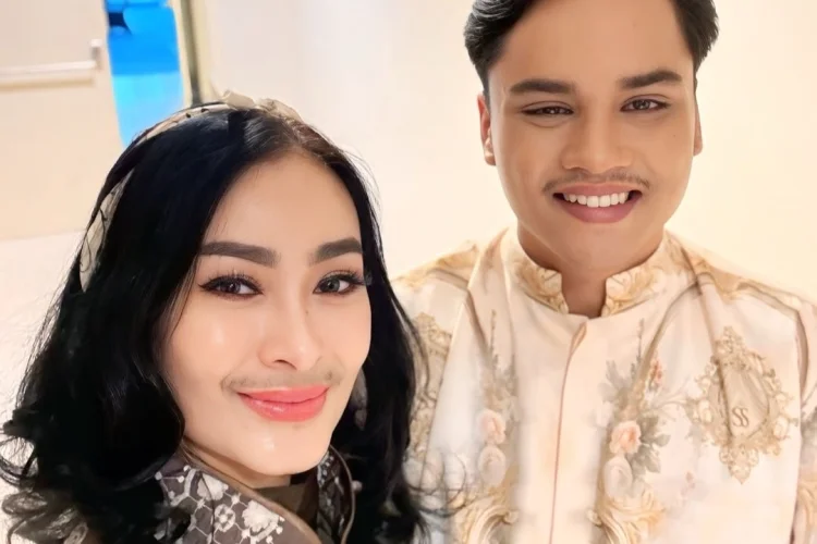 Ressa Ngaku Terpojok oleh Iis Dahlia, Disebut Seolah Penyebab Denada Diboikot