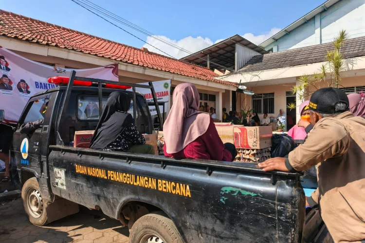 Ratusan Warga Pasirlangu Mulai Kembali ke Rumah,  Wiayah Zona Merah Masih Belum Bisa