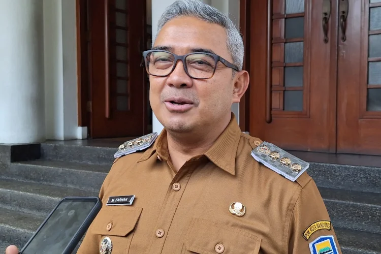Farhan Pastikan Keindahan Koridor Wisata Kota Bandung Tak Korbankan Fungsi PJU