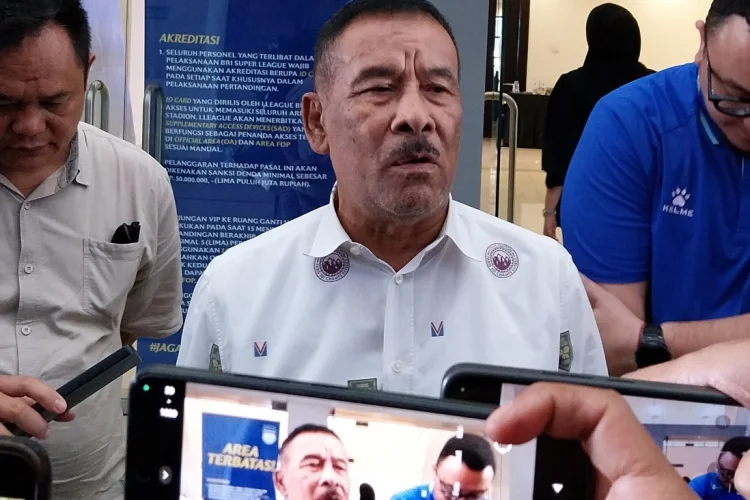 Ogah Muluk-muluk, Umuh Muchtar Hanya Minta Persib Imbang Melawan Borneo FC