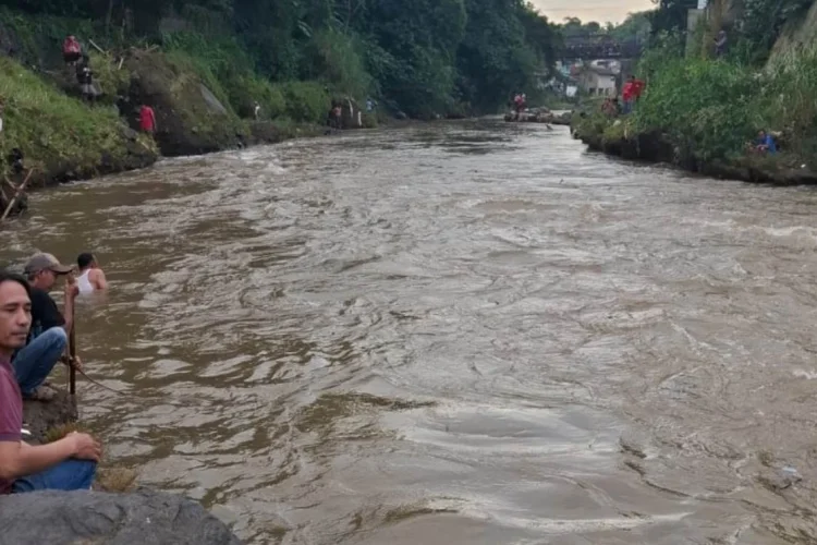 Bocah 8 Tahun Hanyut di Sungai Cisadane, Tim SAR Bergerak Susuri Sungai