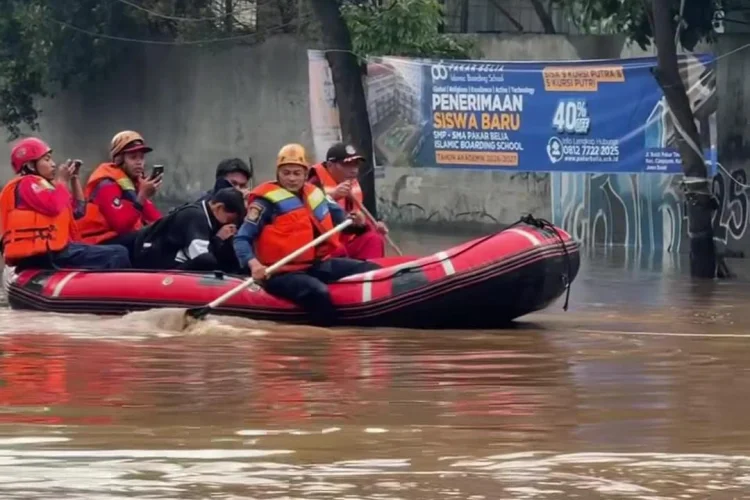 dentifikasi 10 Titik Rawan Bencana, BPBD Cimahi Ingatkan Warga Waspada Cuaca Ekstrem