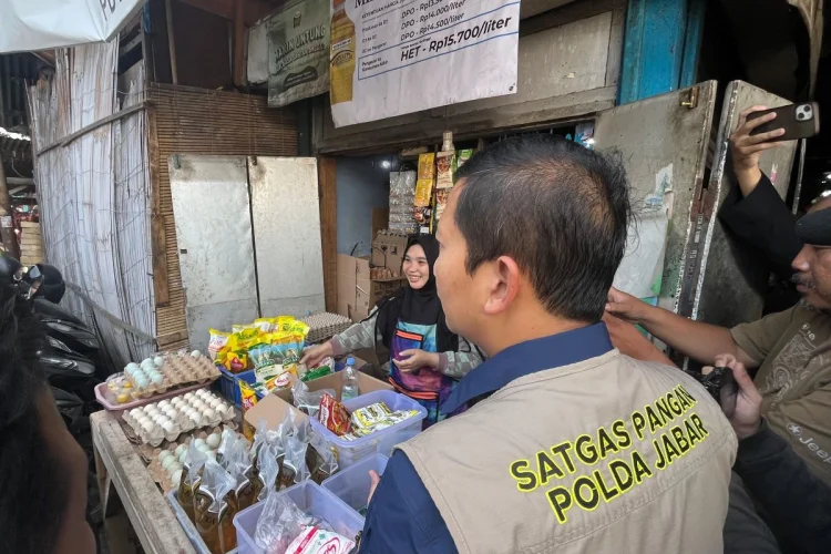 Antisipasi Penimbunan, Polda Jabar Sidak Pasar di Astana Anyar