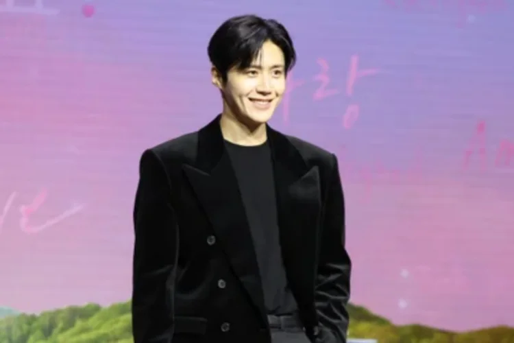 Mewakili Kim Seon Ho, Fantagio Minta Maaf Soal Perusahaan dan Tuduhan Pajak