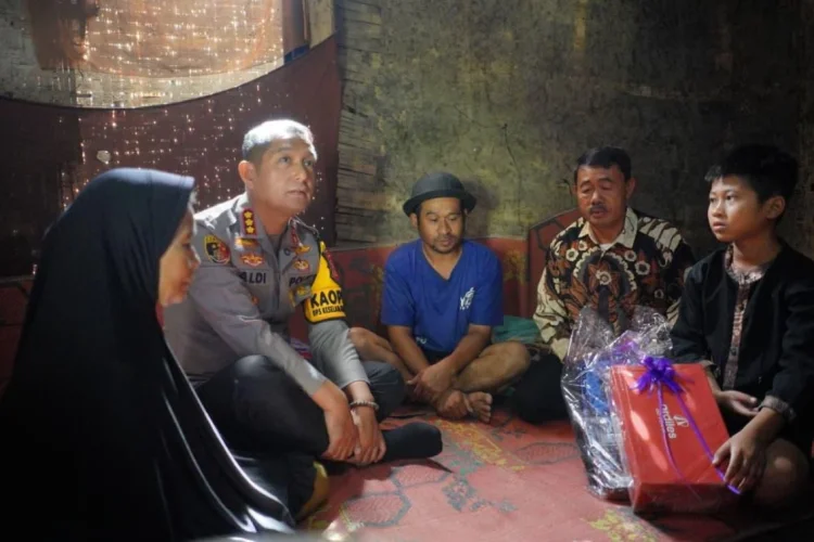 Polresta Bandung Bedah Rutilahu di Arjasari
