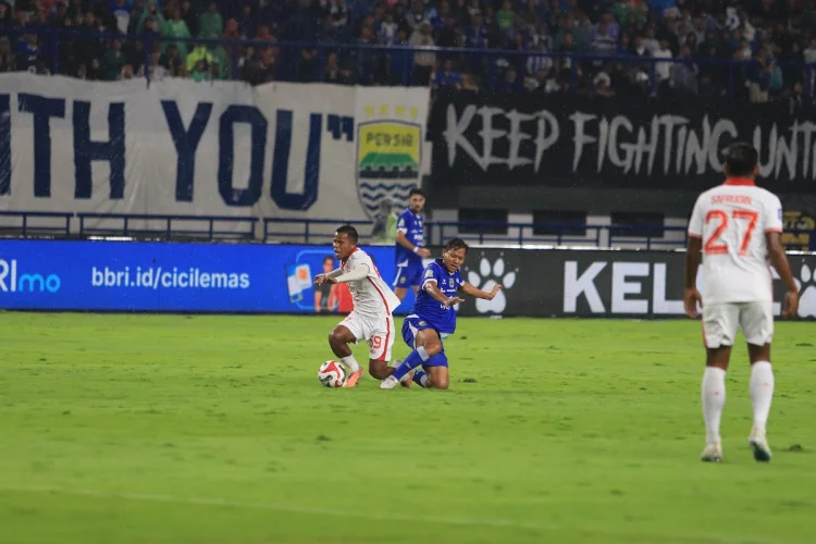 Gantikan Thom Haye, Saddil Ramdani Tambah Keunggulan Persib 2-0 Atas Malut United