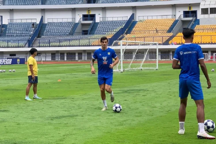 Sergio Castel Samakan Persib dengan Real Madrid Usai Dikalahkan Ratchaburi FC 0-3