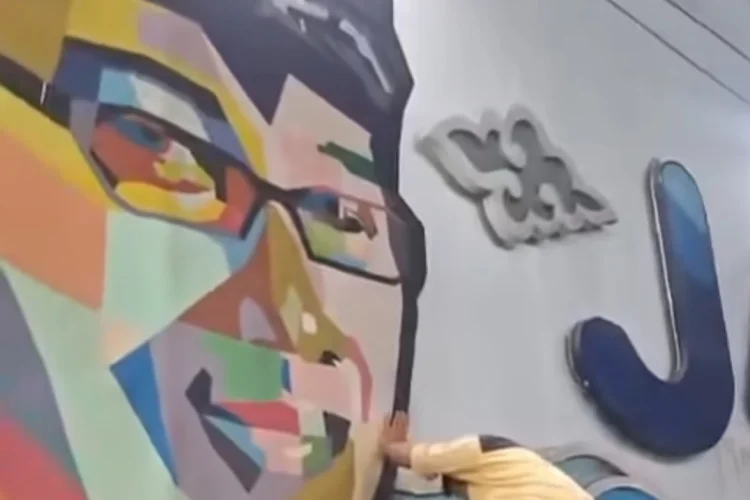 Mural Ridwan Kamil di Underpass Dewi Sartika Depok Resmi Dihapus