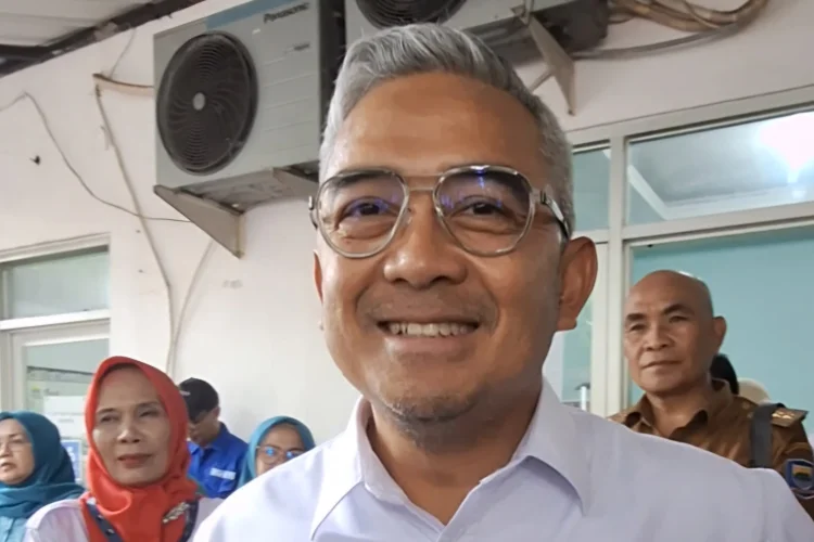 Farhan Sebut Drainase Meluap di Kelurahan Samoja Masalah Klasik